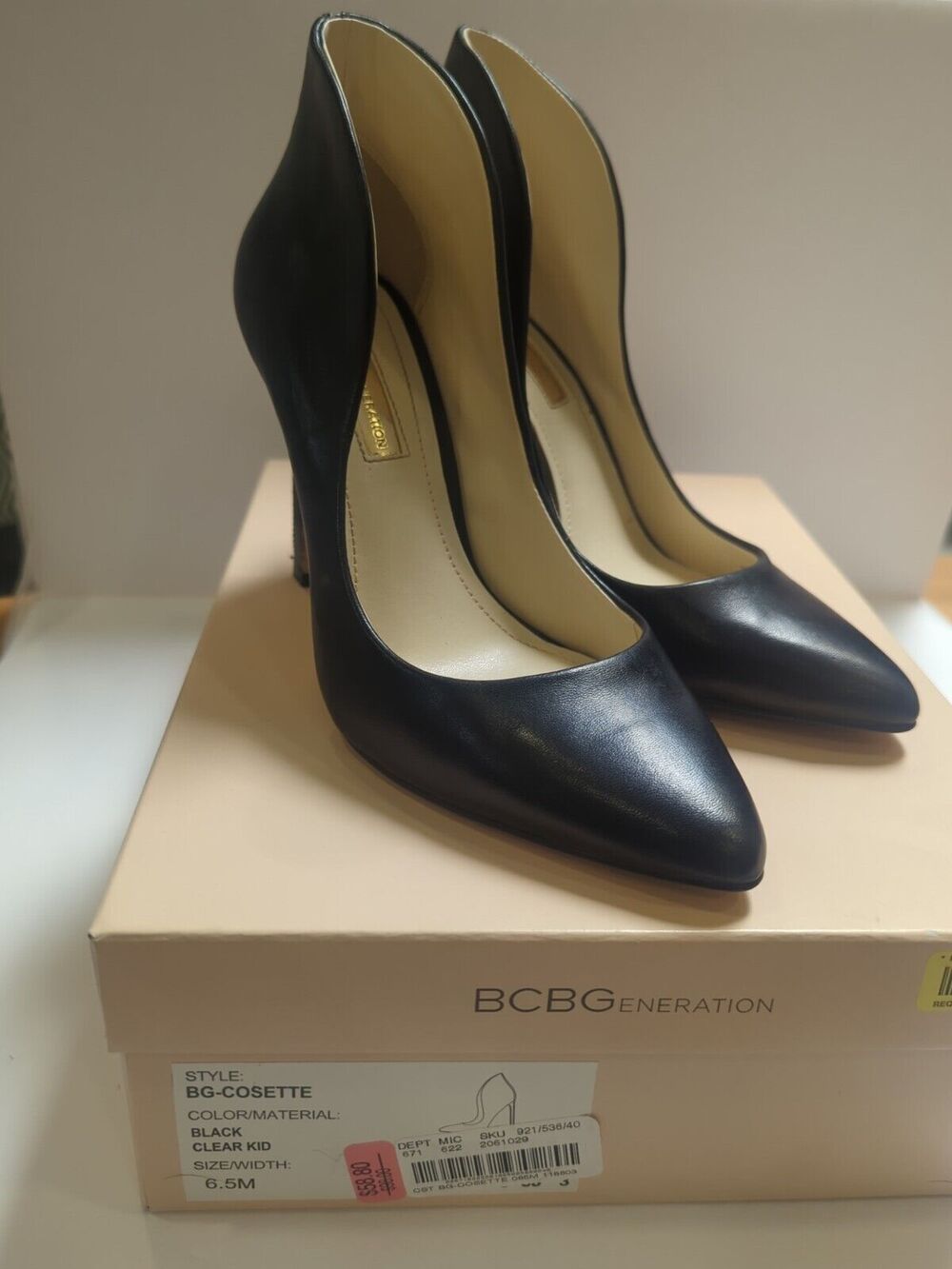 Black Leather Pump BCBG Generation BG-Cosette Size 6.5 M EUC